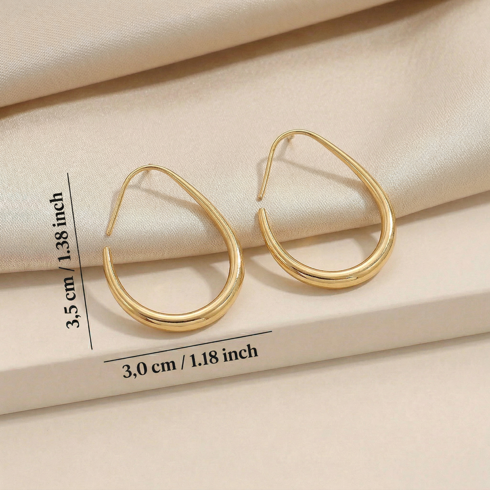 Sienna Loop Earrings